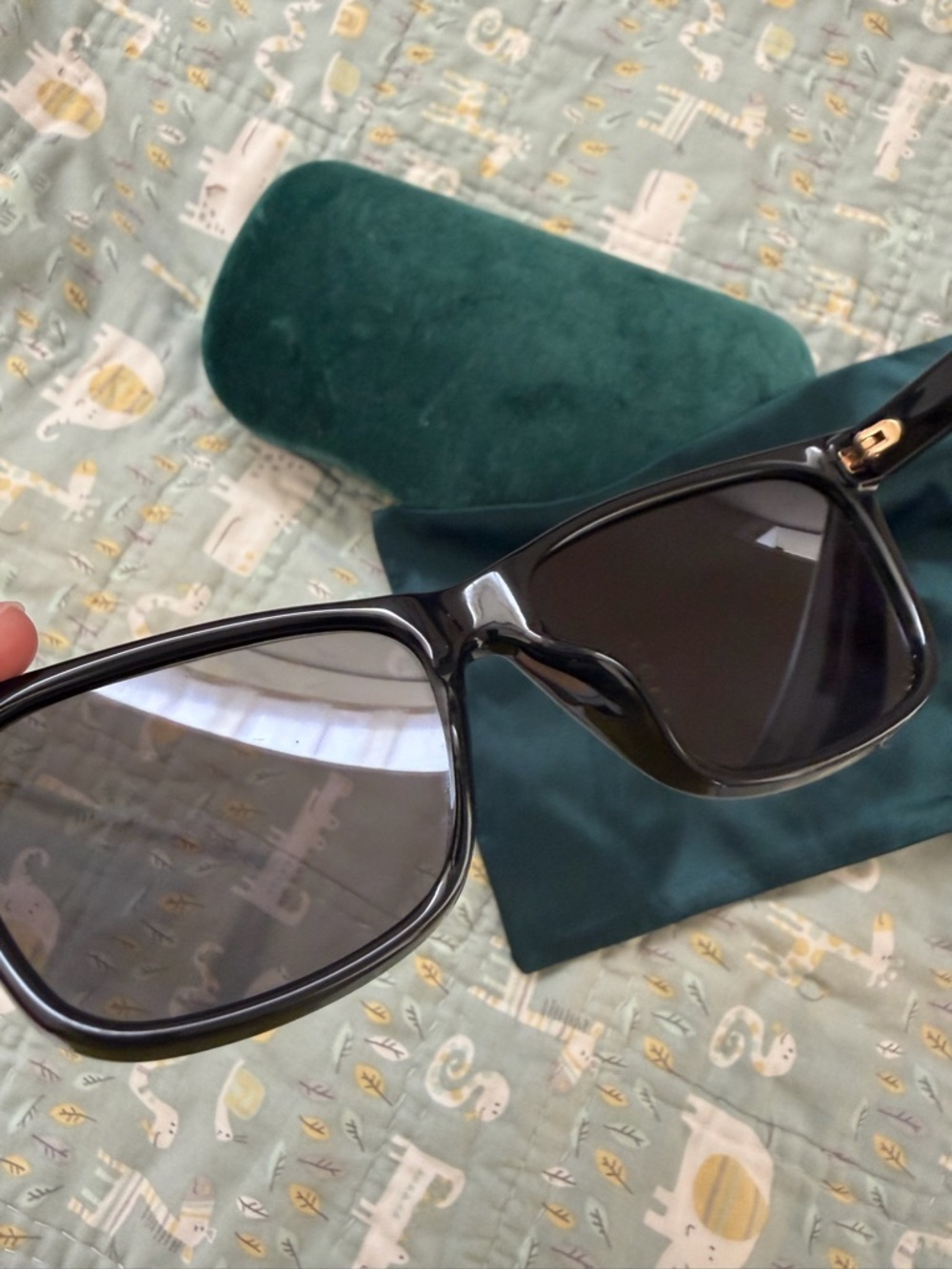Gucci Sunglasses (PRICE FIRM)